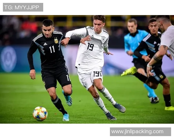 阿根廷与德国经典对决重播回顾精彩瞬间与战术分析