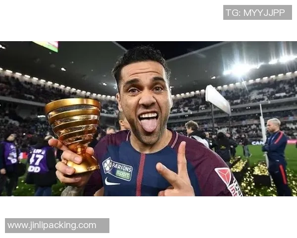 马尔基尼奥斯的足球之路与职业生涯的辉煌成就分析